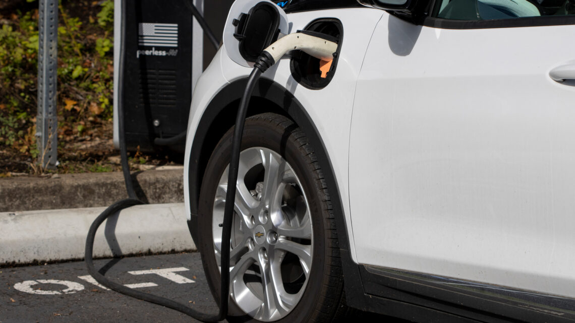 Florida’s future is electric: Job opportunities abound in state’s EV ...