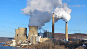 Adding scrubbers in coal-fired power plants helped reduce acid rain, but they continued to fuel climate change. (Drums600 via Wikimedia, CC BY-SA)