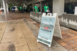 Residents of Miramar, Florida, gathered in Miami on September 17 to voice their opposition to Miami-Dade County’s plan to build a trash incinerator capable of burning up to 4,000 tons of garbage a day near their community. Daniel Chang / KFF Health News